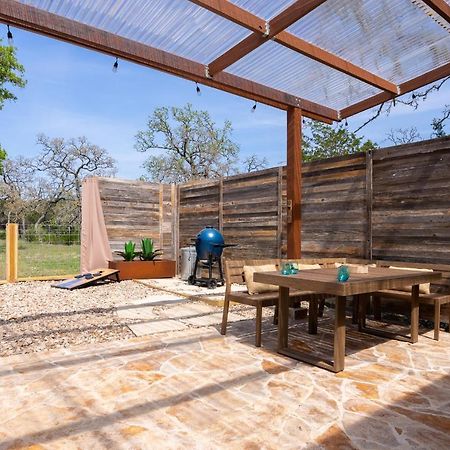 Romantic Tiny Luxury Retreat W Heated Pool, Sauna N Outdoor Shower In Wimberley 10 Acres المظهر الخارجي الصورة