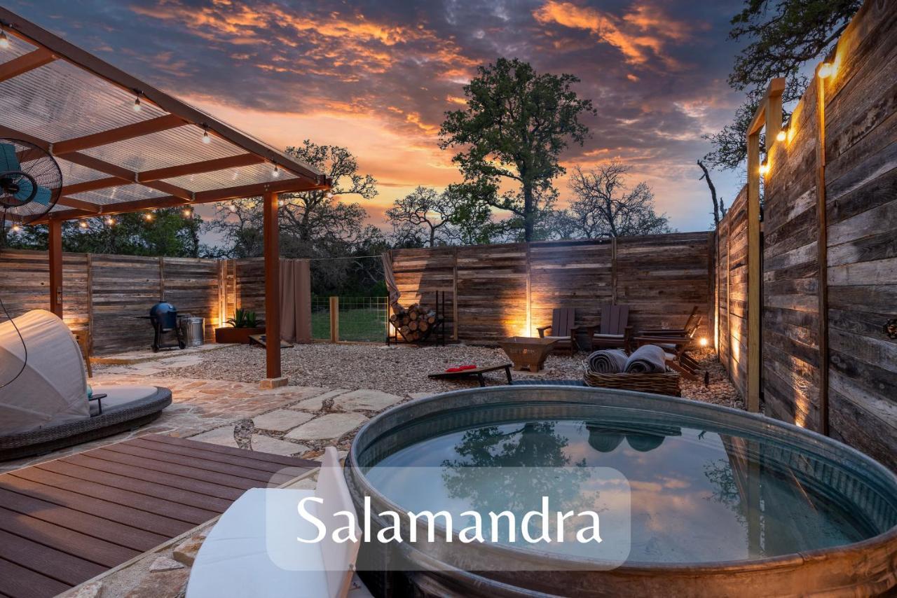 Romantic Tiny Luxury Retreat W Heated Pool, Sauna N Outdoor Shower In Wimberley 10 Acres المظهر الخارجي الصورة
